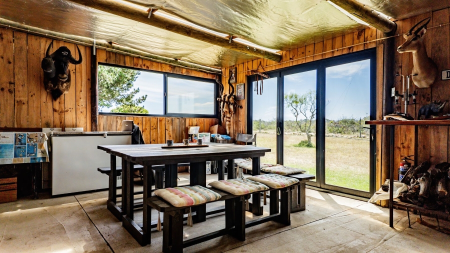 5 Bedroom Property for Sale in Hartenbos Central Western Cape